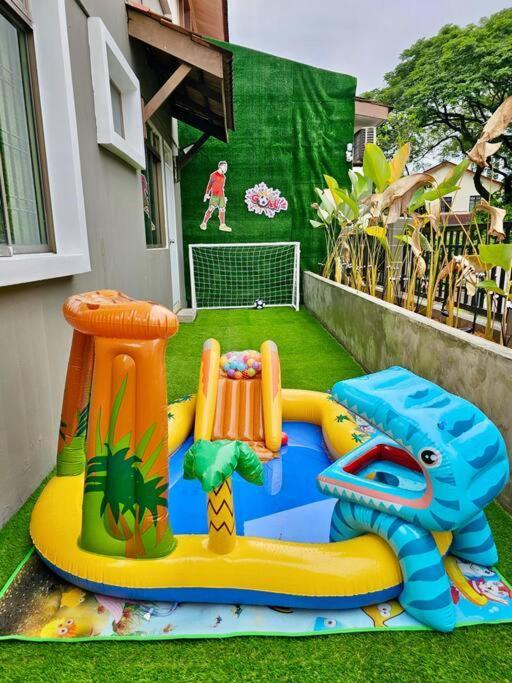 Cozy Holiday Home Karaoke Bbq Bukit Indah Jb Johor Bahru Exteriér fotografie